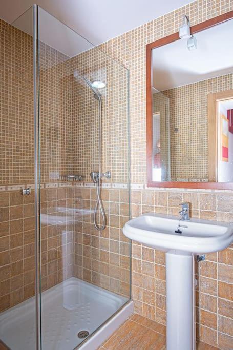 Sunny House With Great Sea Views, 3 Terraces, Private Heated Pool And Sauna Ла-Эррадура Экстерьер фото